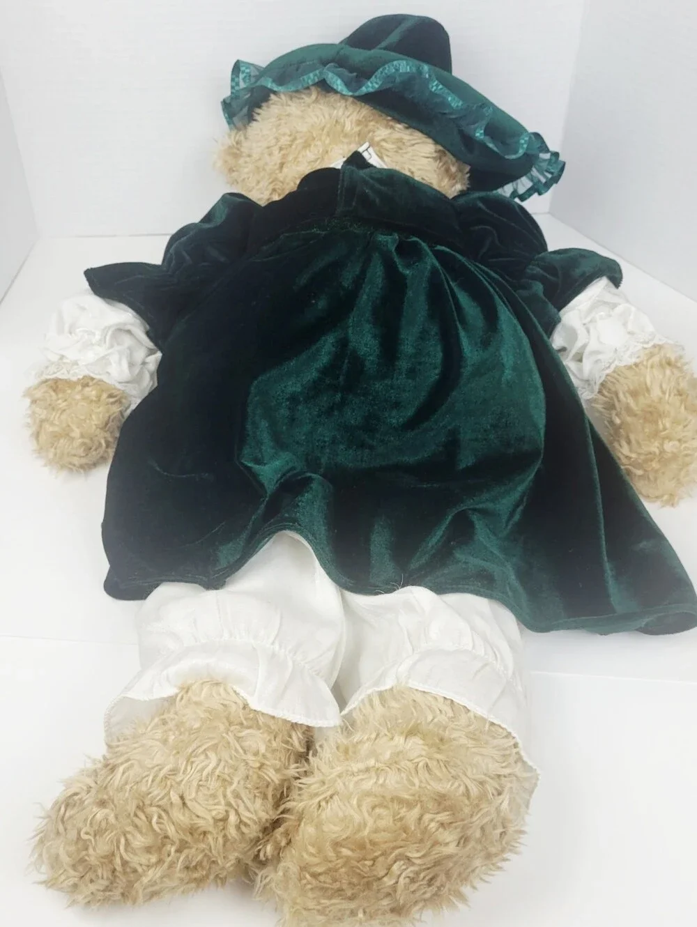 Vtg~JCPenney Holiday Collection Golden Bear Plush~Green Velvet Dress Hat 27